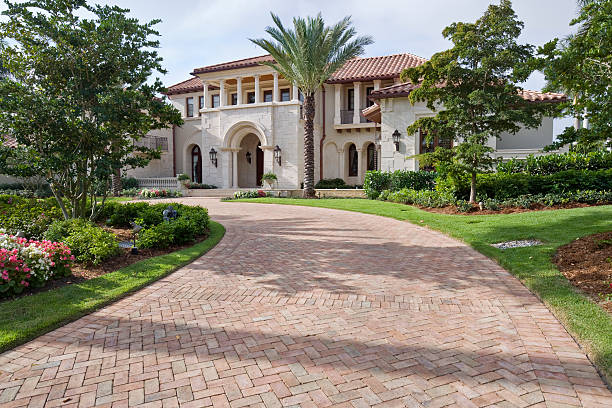 Best Professional Driveway Pavers  in Renova, MS